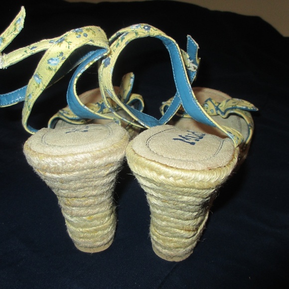 Floral Wedge Sandals Heels - Picture 4 of 5